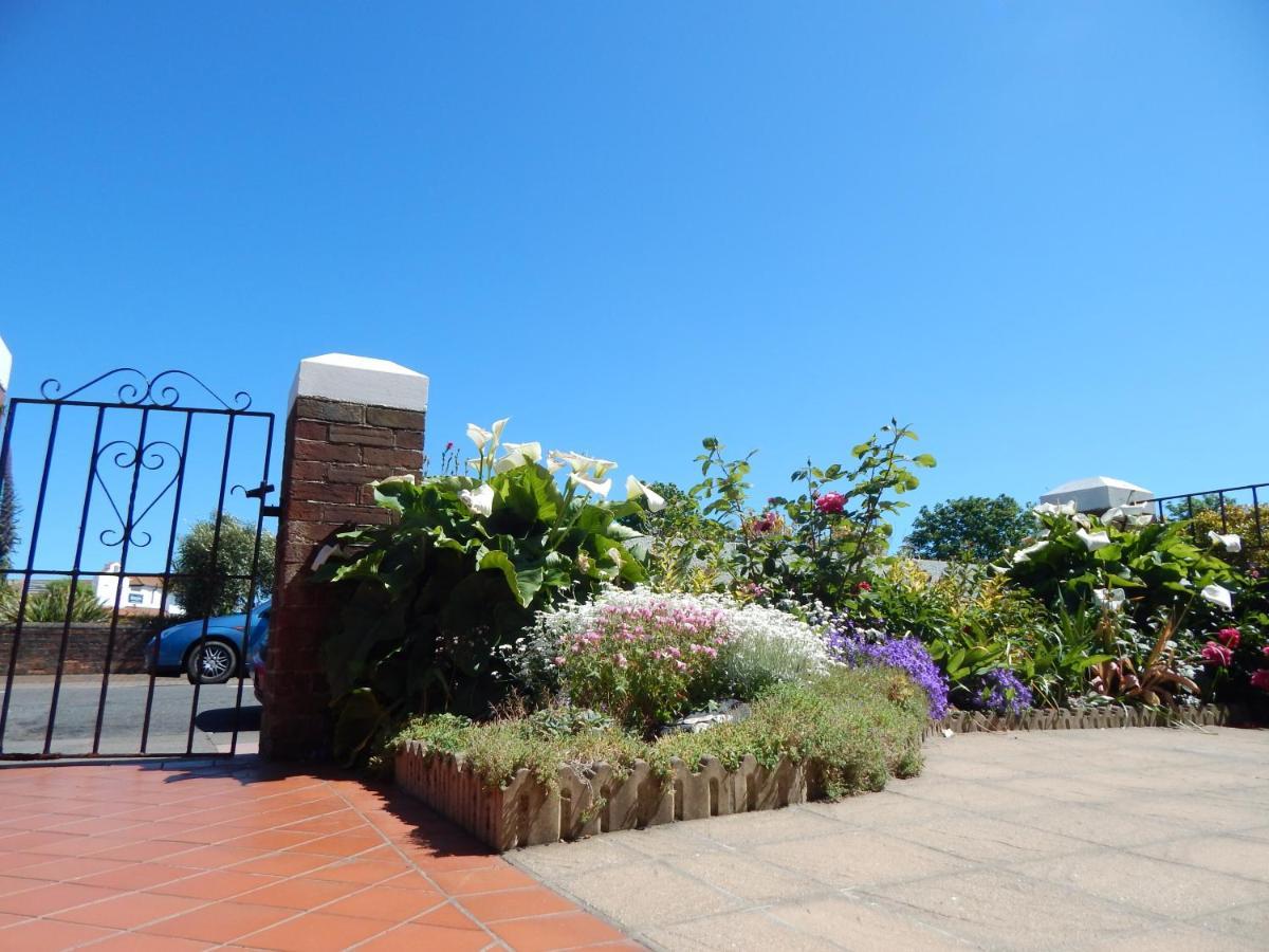 The Garfield Guest House Eastbourne Exterior photo